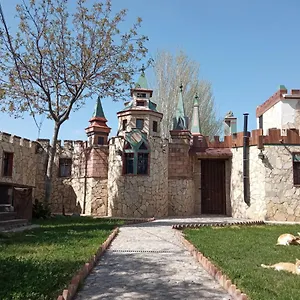 https://castillo-esmeralda-las-gabias.es-andalucia.com